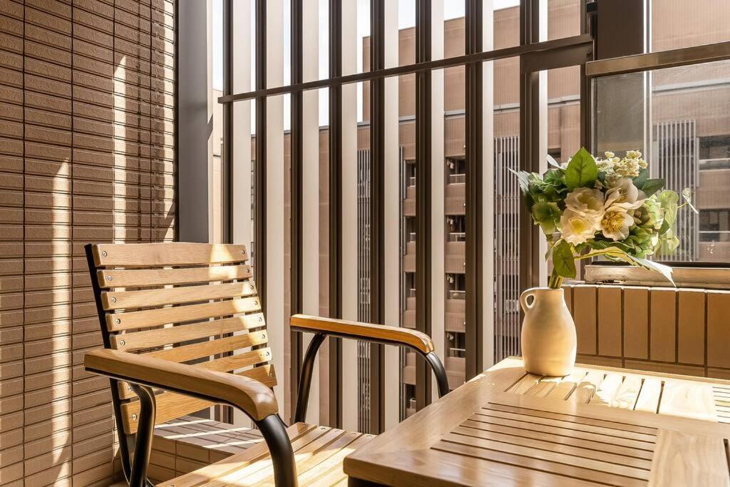 New Building 2B1Blk Workspace Taipei Main Station • 新大樓 台北車站 2房1衛 客廳廚房 工作空間 外观 照片
